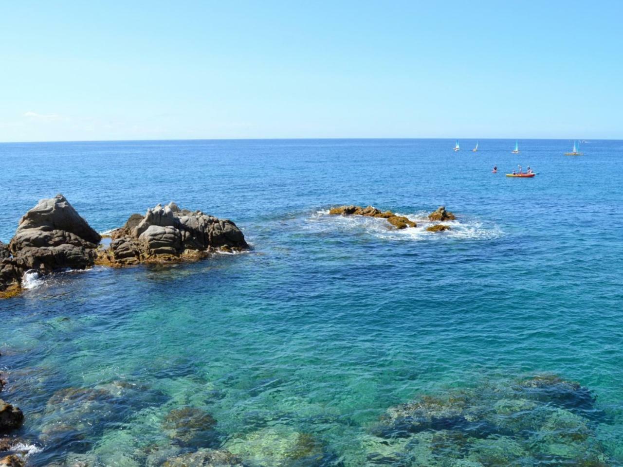 Studios Face A La Mer - Cala Llevado Tossa de Mar Bagian luar foto